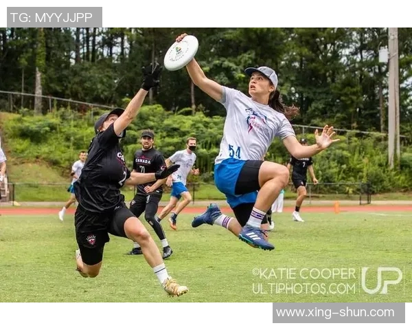 成都飞盘队盯防策略分析与比赛表现的得失总结